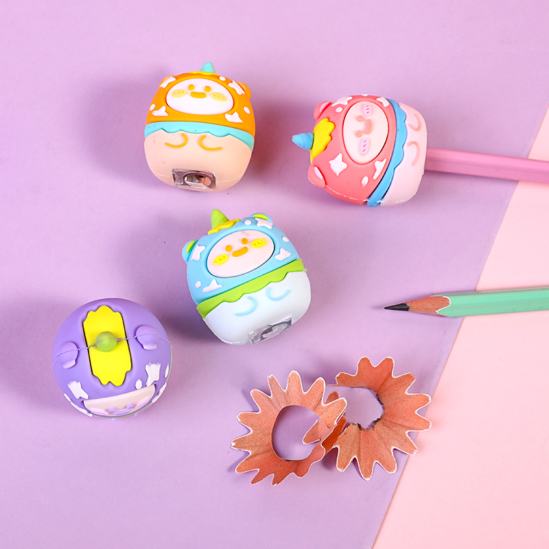 New Weibo Stationery creative and cute hand-shaped unicorn cartoon pencil sharpeners are available for wholesale from the manufacturer Application Scenario