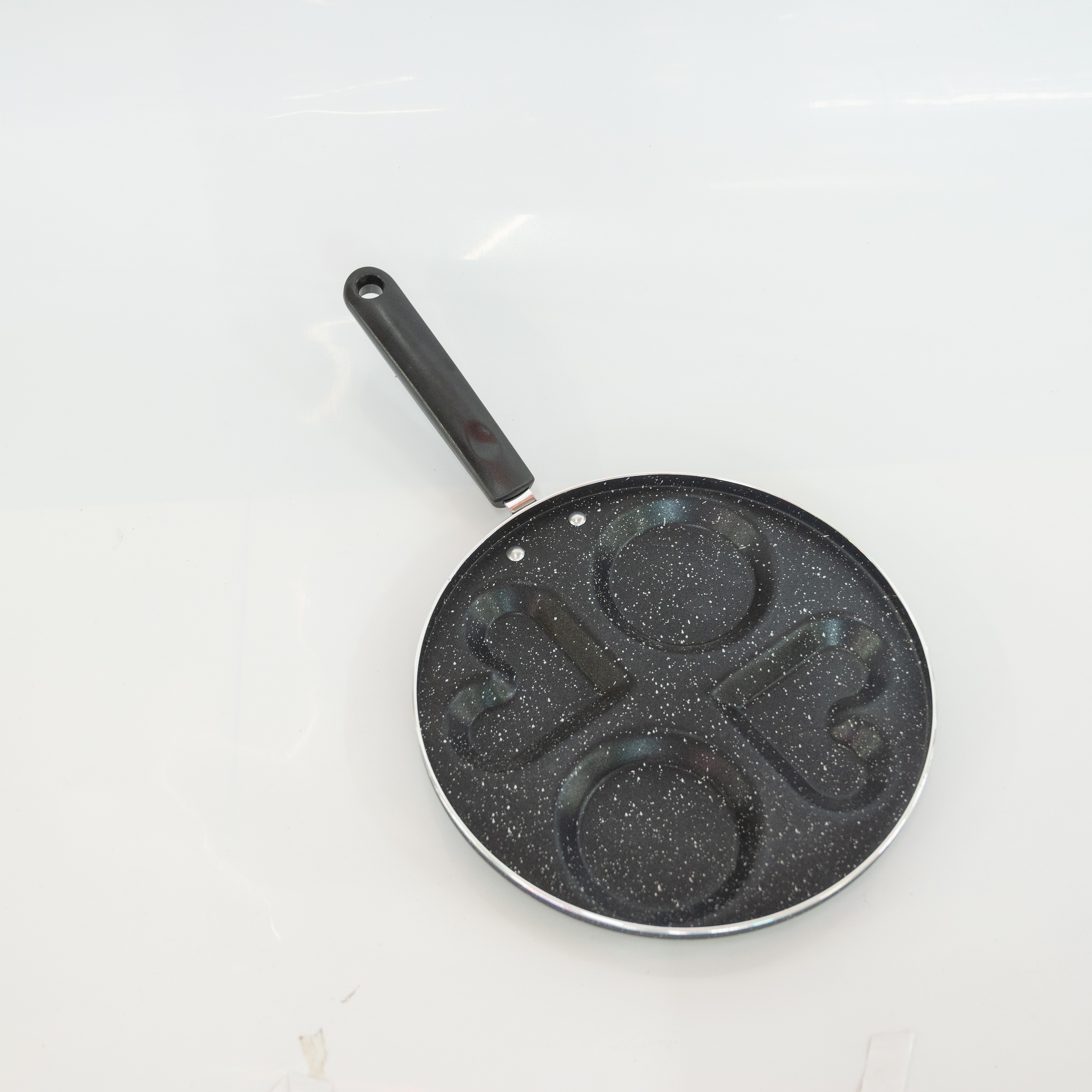 Non-stick small flat-bottomed household frying pan, breakfast egg burger, pancake pan mold, four-hole egg frying wonder details Picture