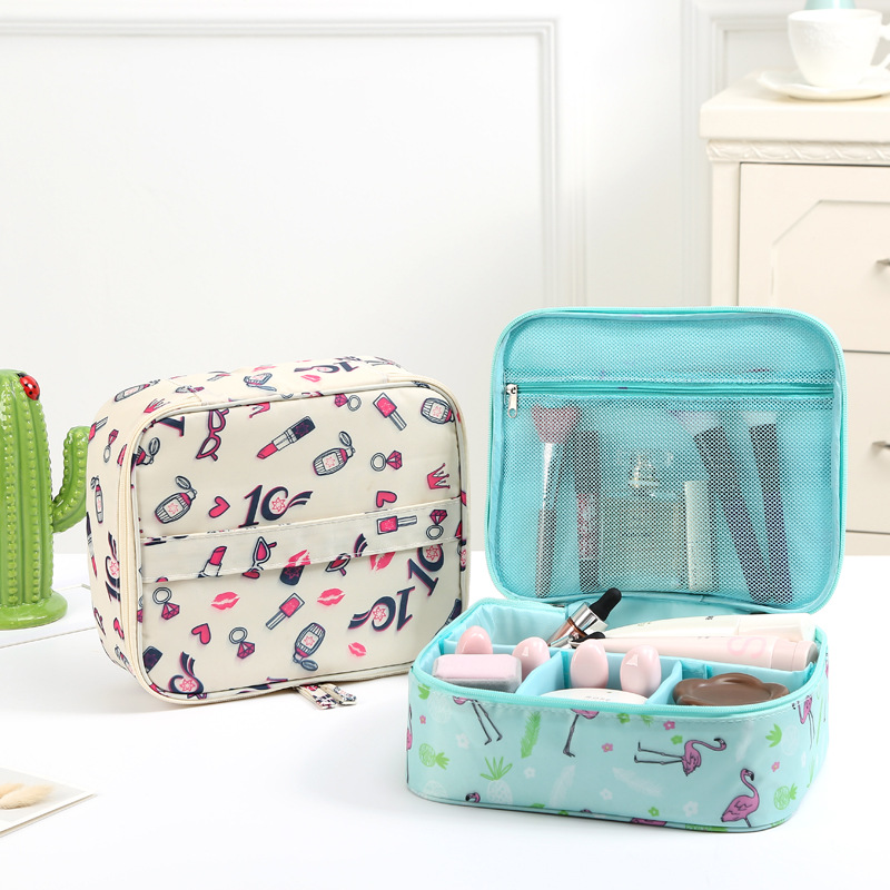 Square cosmetic bag Application Scenario