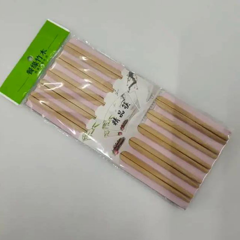 Bamboo chopsticks are natural, unpainted and wax-free. They are high-quality household bamboo chopsticks Item Picture