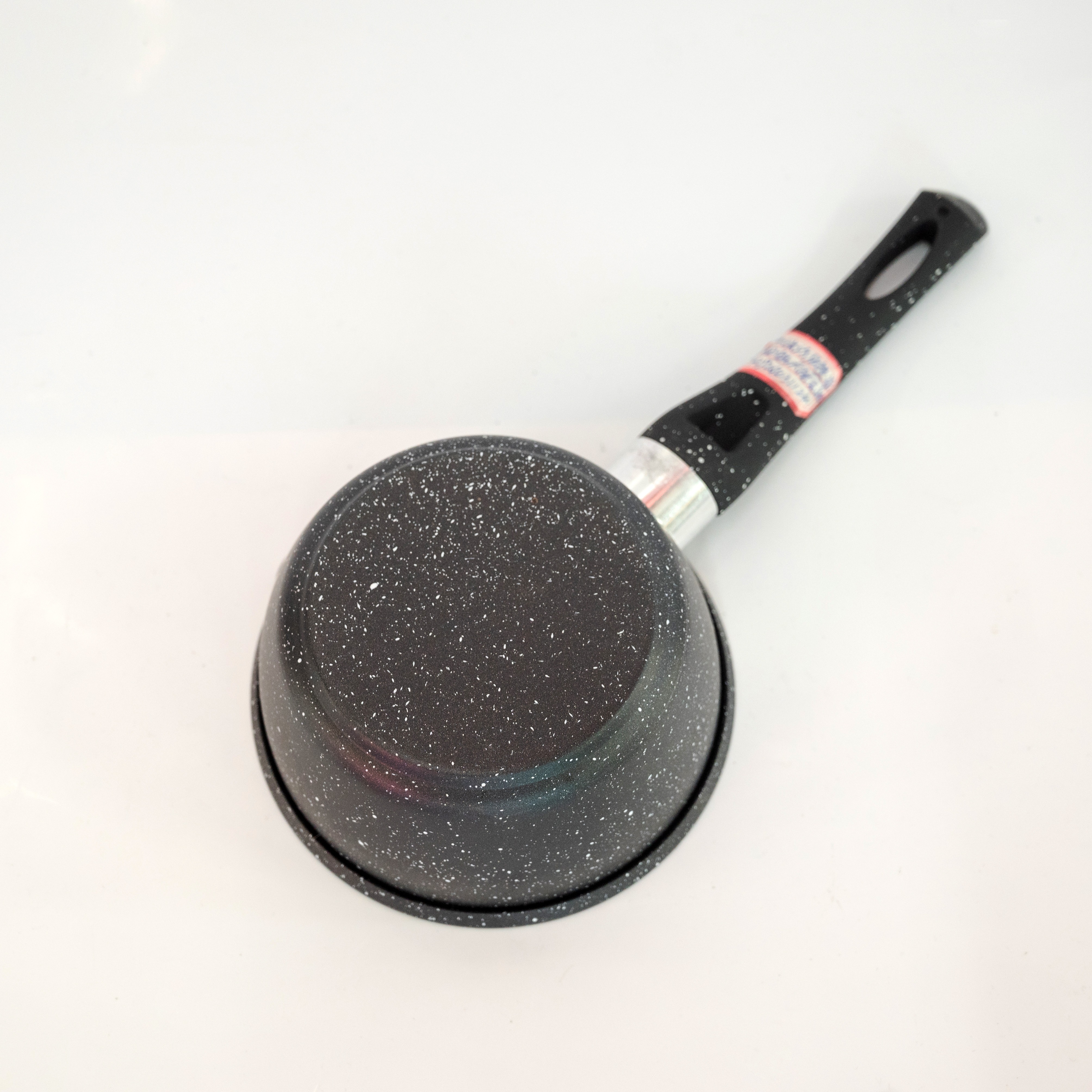 小奶锅/不粘热奶锅白底实物图