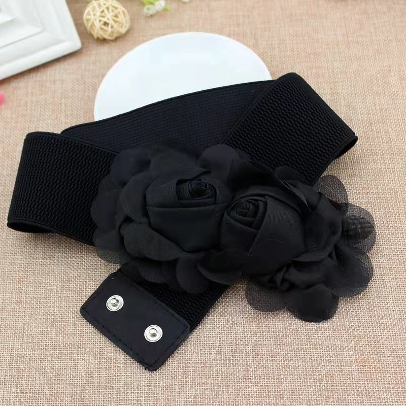 The wide flower-shaped belt is a lady's decoration that pairs well with a skirt. The waistband is a stylish black retro corset that is both loose and tight Application Scenario