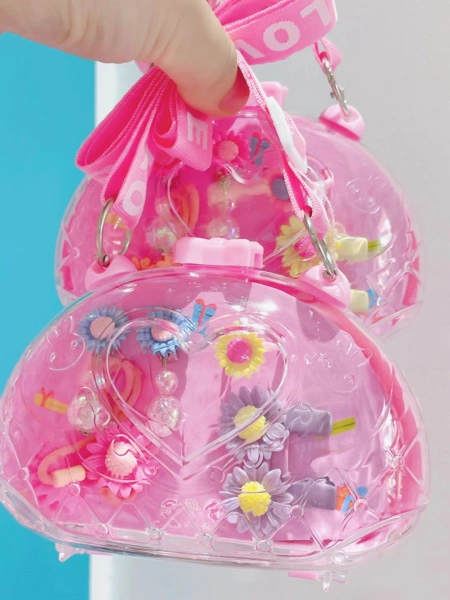 The classic design of the cute children's series bags and various children's hair accessories can be carried diagonally or in a backpack. It is a must-have gift for princesses