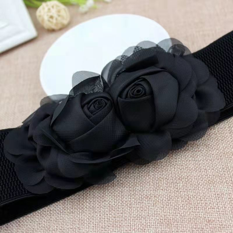 The wide flower-shaped belt is a lady's decoration that pairs well with a skirt. The waistband is a stylish black retro corset that is both loose and tight Specification image