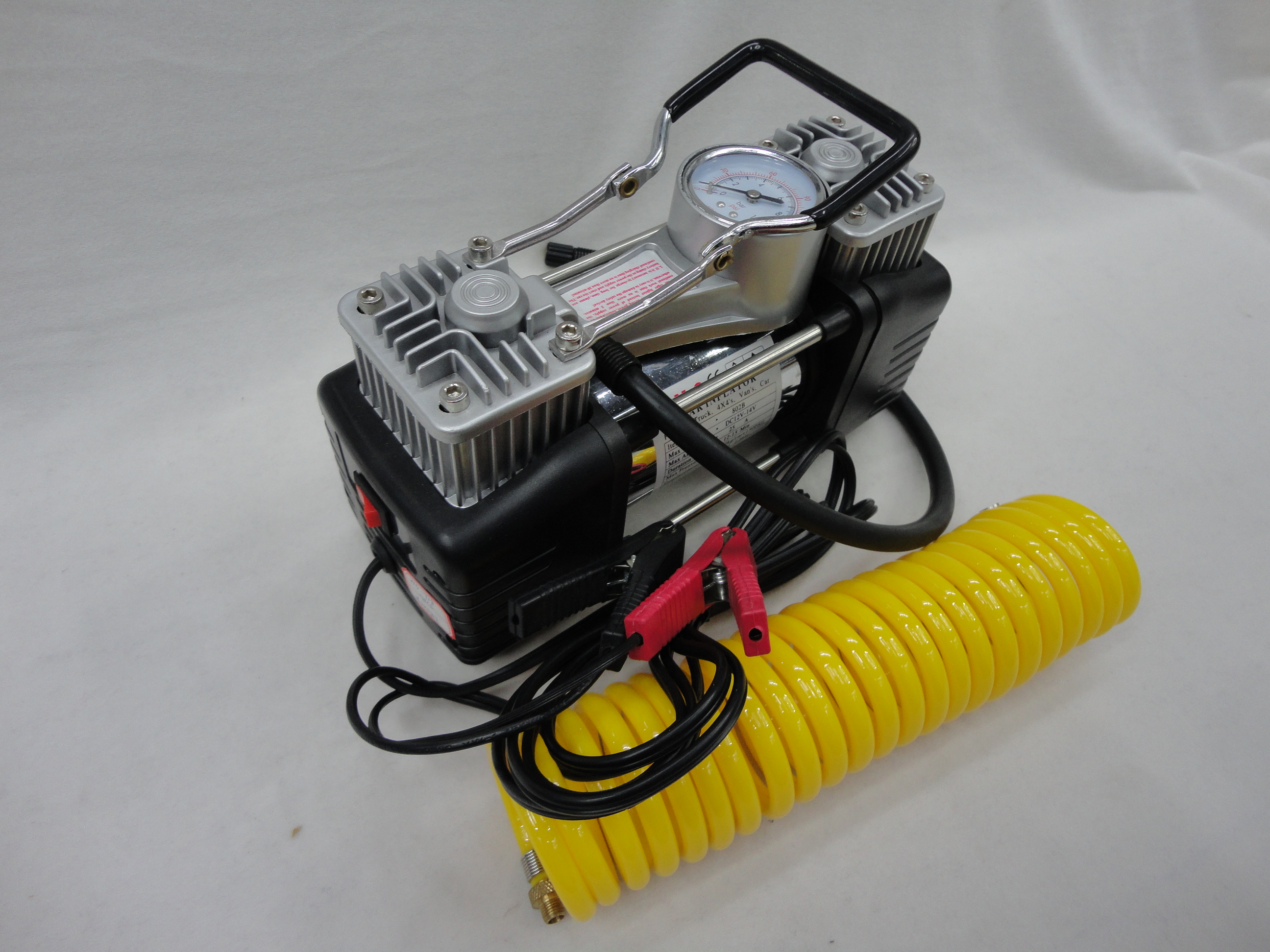 车载充气泵实物图