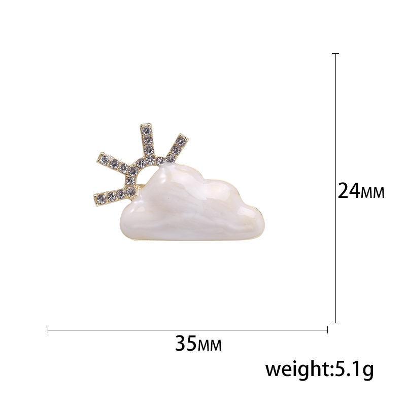 Factory direct sales of creative and light luxury Korean version new best-selling oil-drip white cloud brooch, light luxury creative retro brooch, simple and fashionable accessory pin in stock Application Scenario