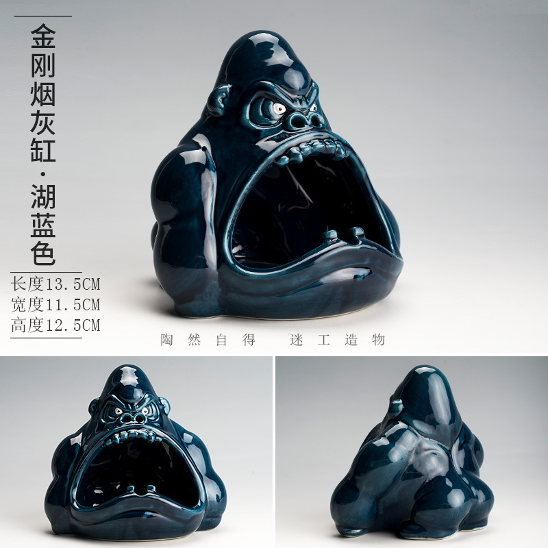 Cartoon little animal ashtray Application Scenario