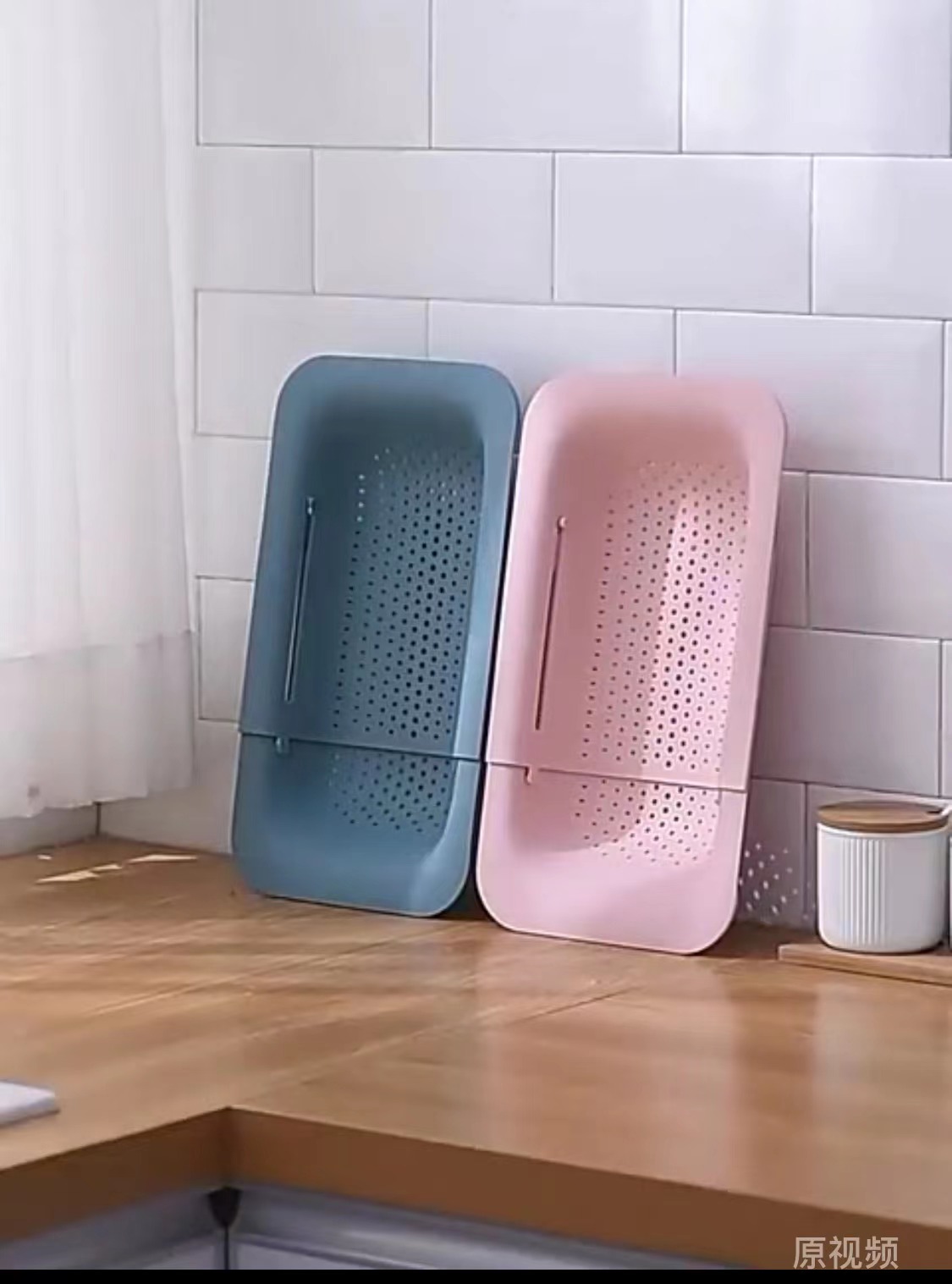 Retractable sink drainage basket, household drainage basket, draining basket