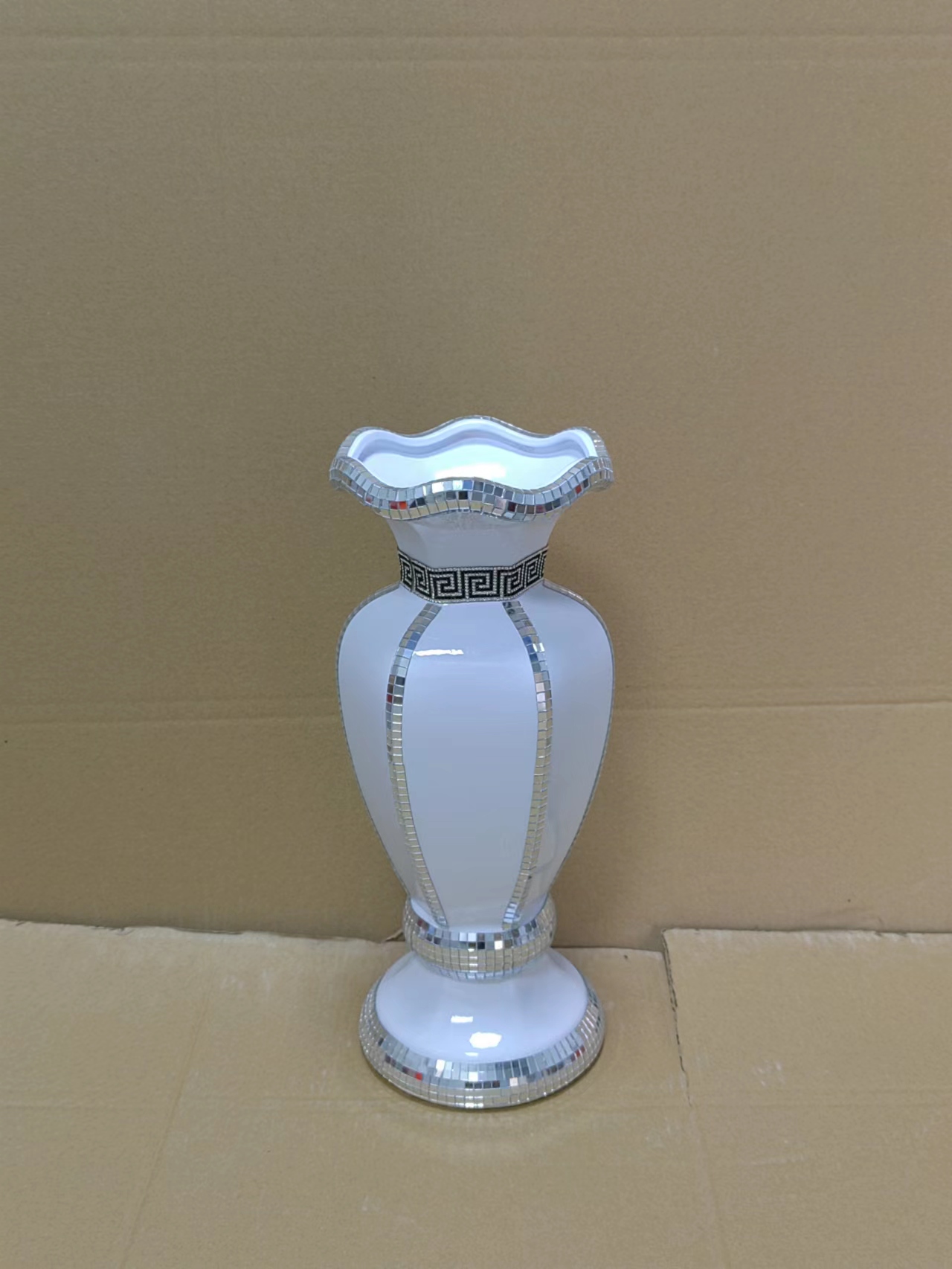 Large vase Application Scenario