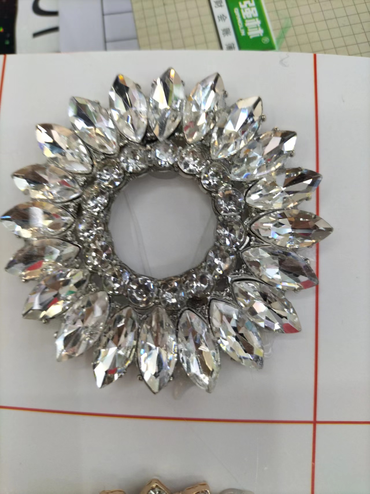 箱包配件/鞋扣/装饰扣细节图