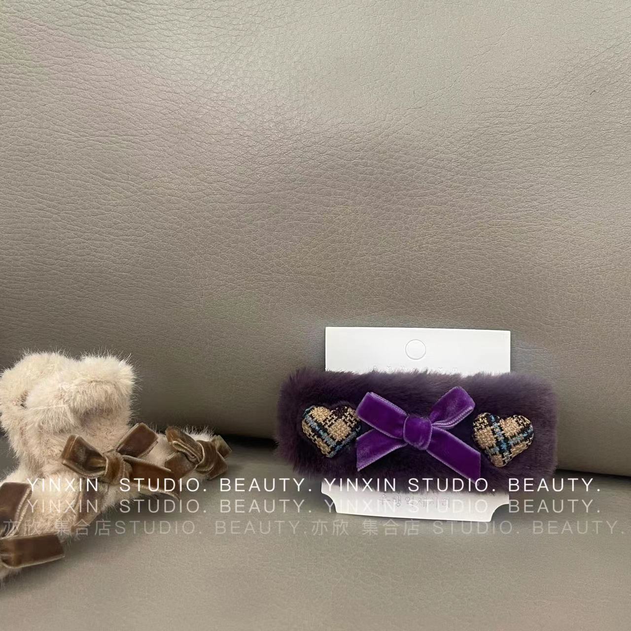 Autumn and winter new plush bb clips, hair clips, hairpins, headwear, Korean side cute furry hair clips, bangs clips 1 details Picture