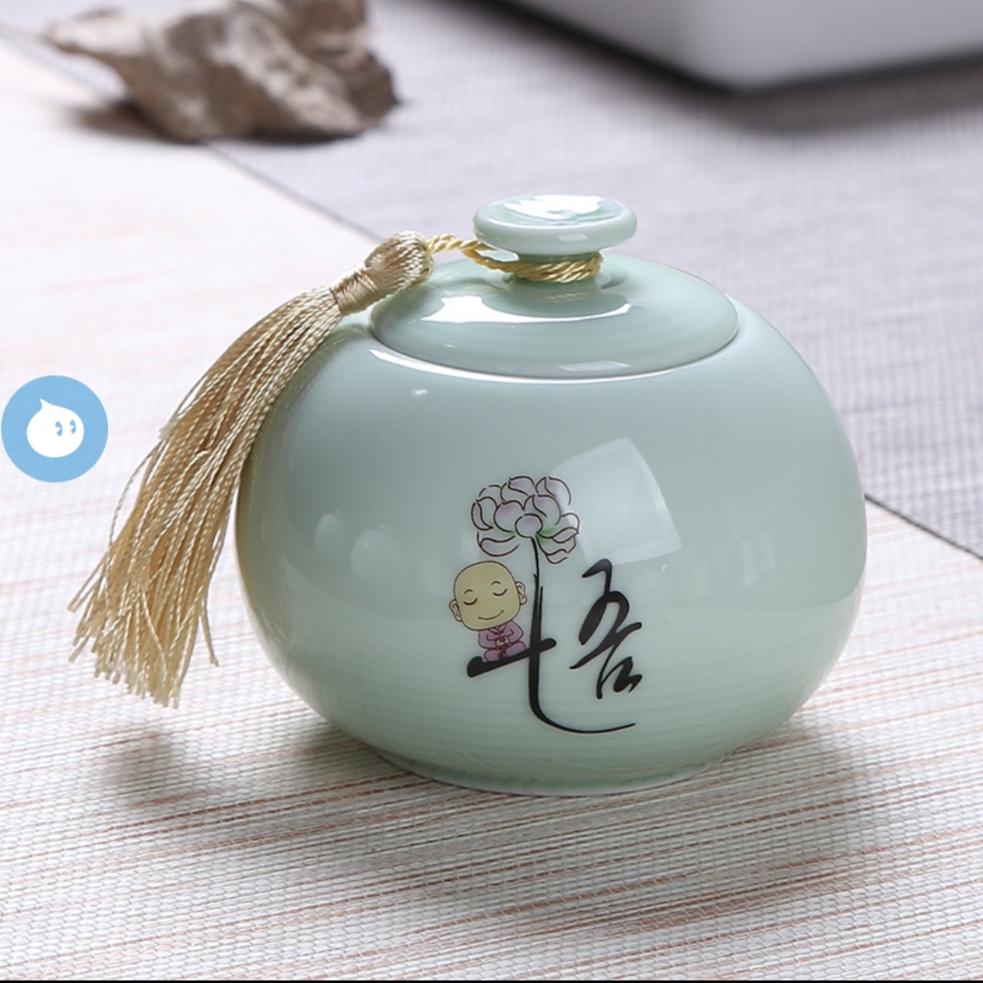 Kunkun Ceramics Small Celadon Zen Words Ceramic Tea Canister 053 details Picture