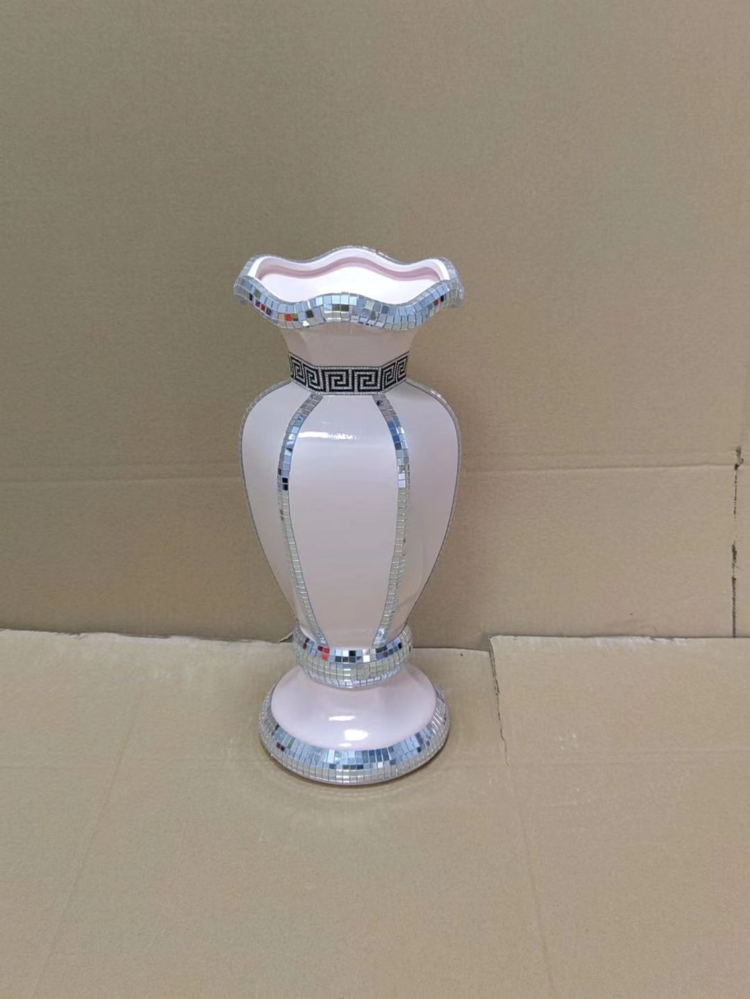 Large vase Specification image