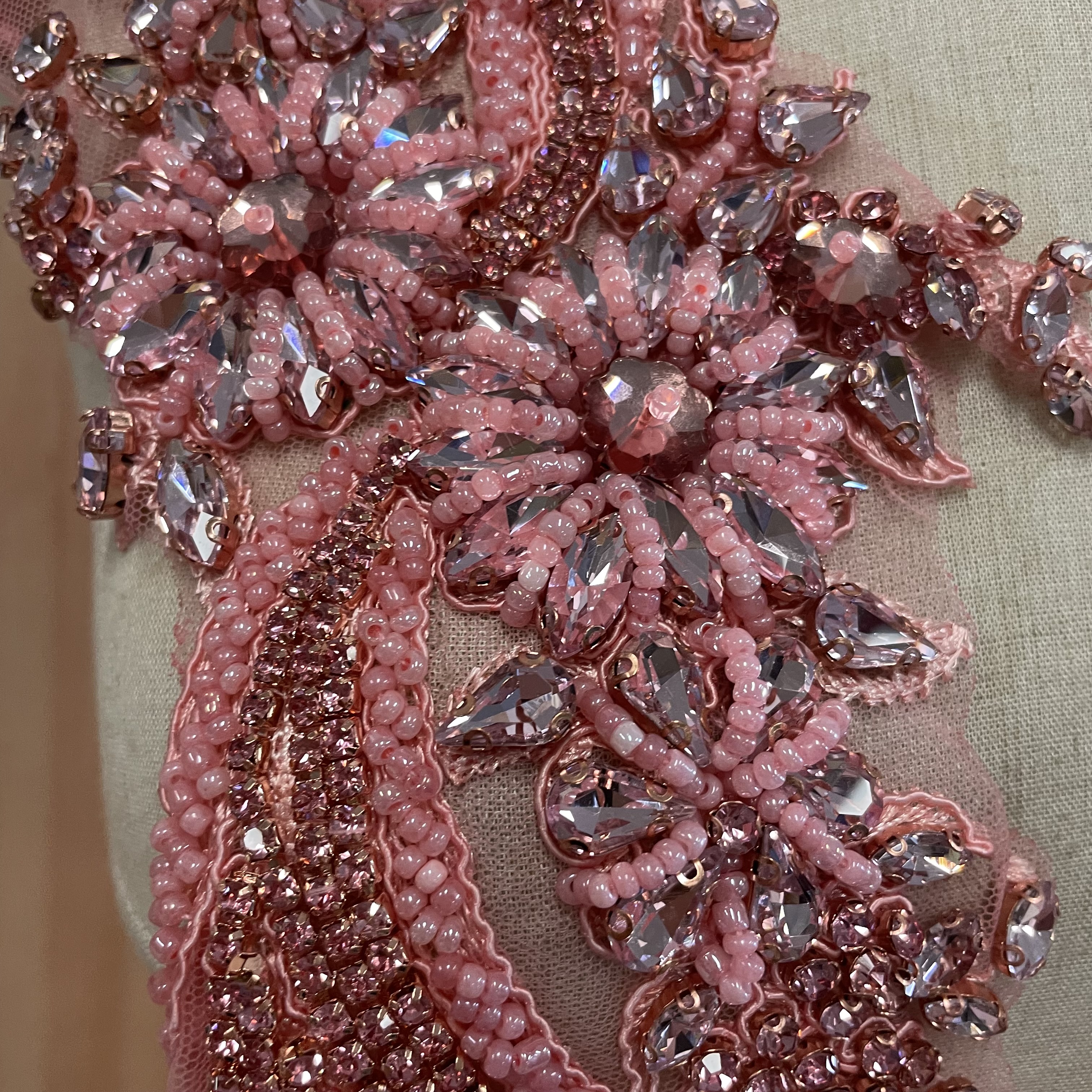 Beaded crystal dress corset with water diamond and phoenix tail applique on the top Specification image