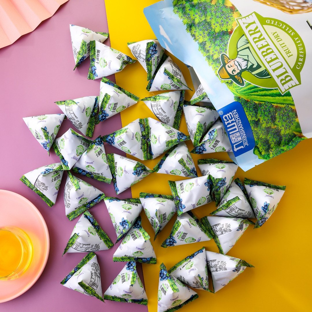 蓝莓果干产品图