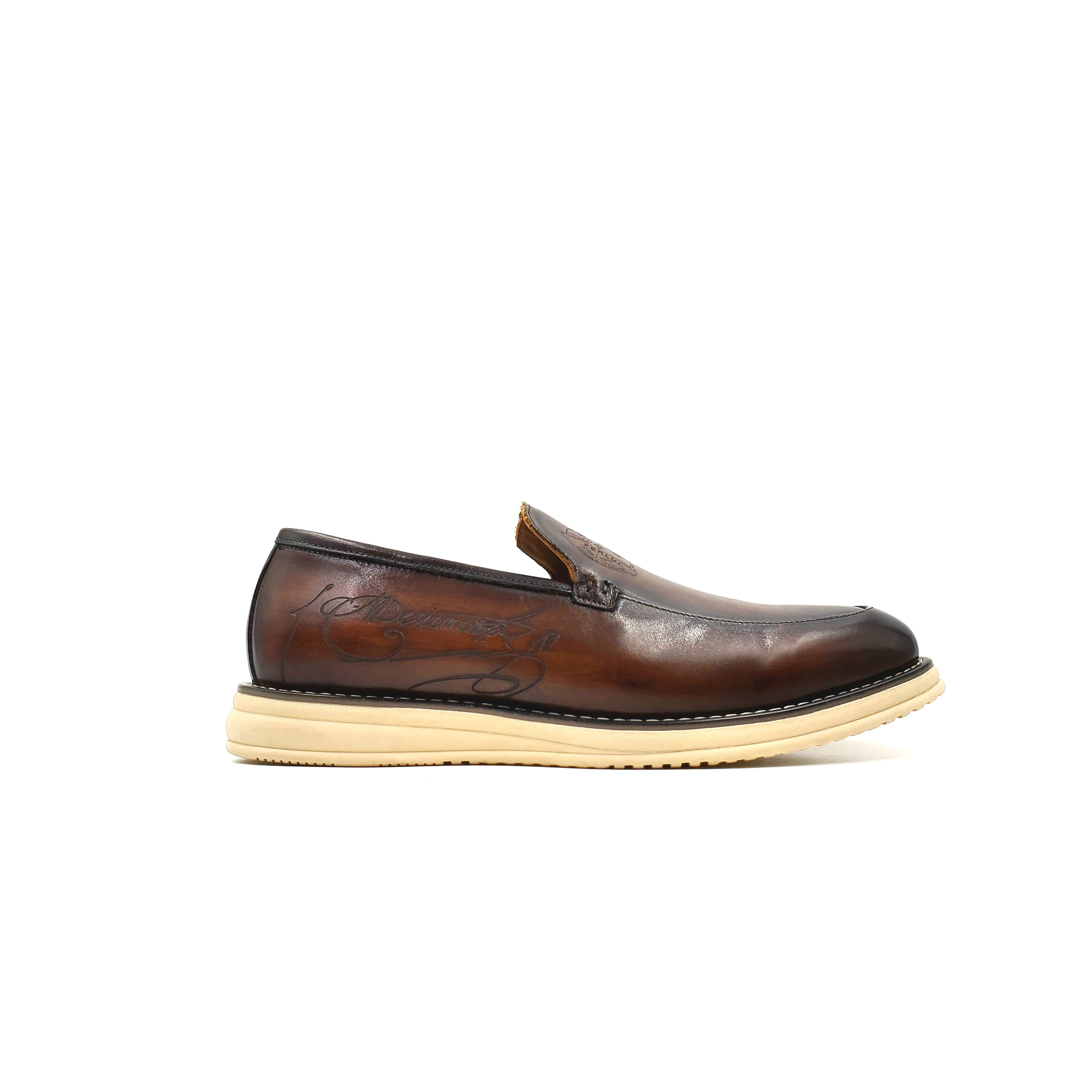 Men's retro-style casual shoes for autumn and winter, fashionable and personalized flip-top leather shoes, lazy board shoes, all in one go
