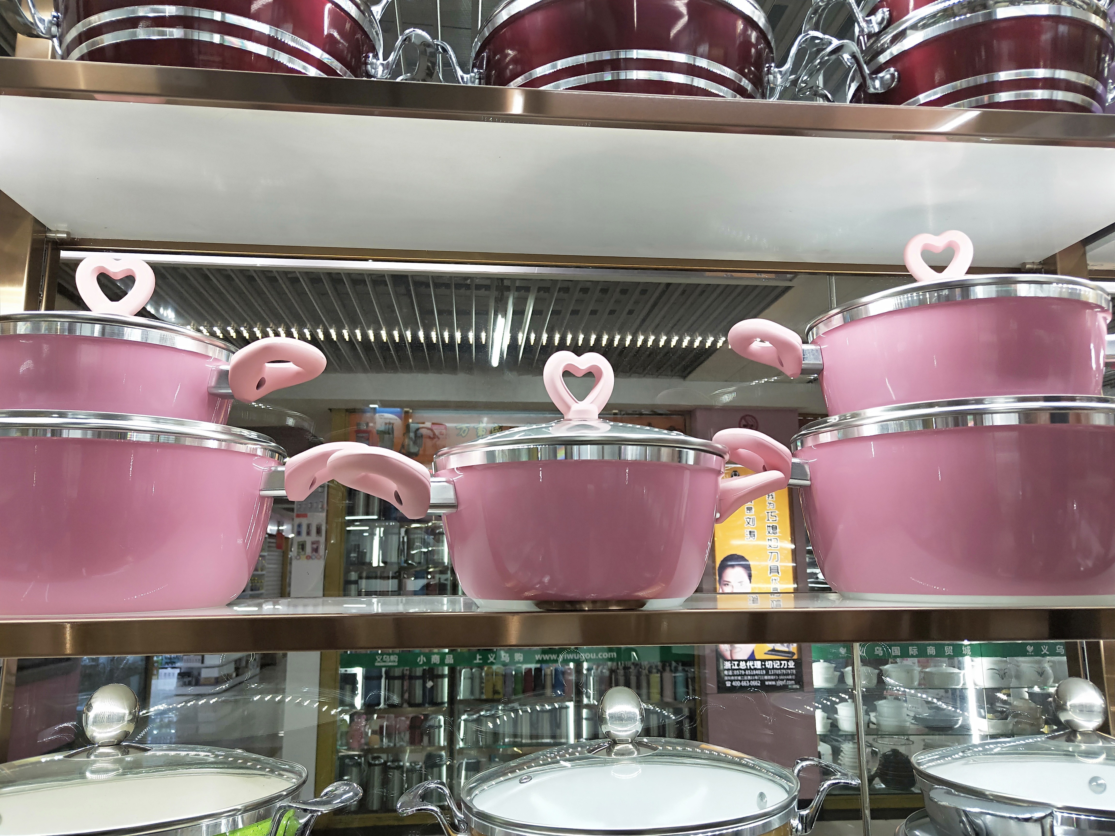 A 10-piece set of rotary pot with ceramic paint