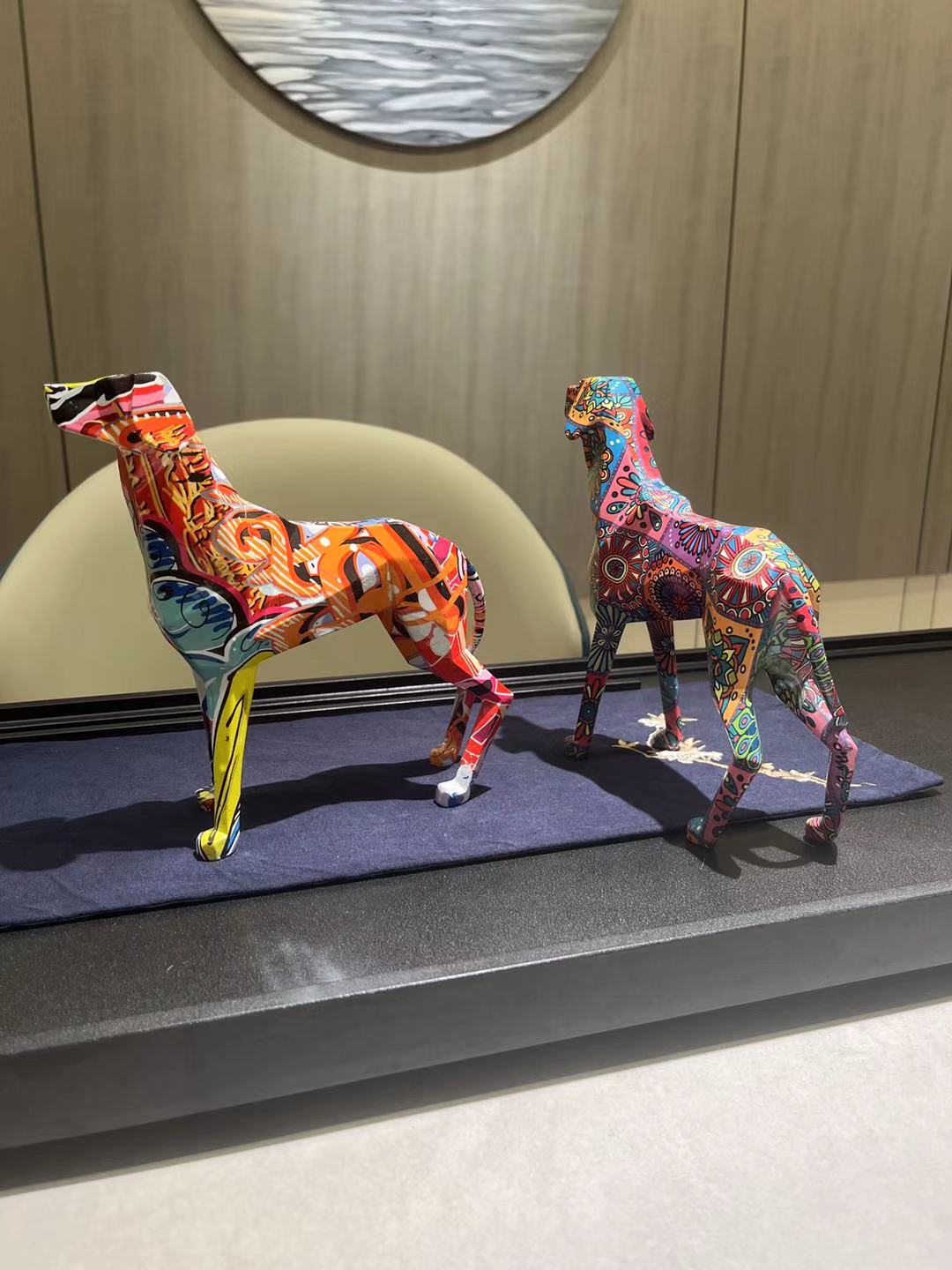 Geometric Dog high-end resin heat transfer printing handicrafts Item Picture