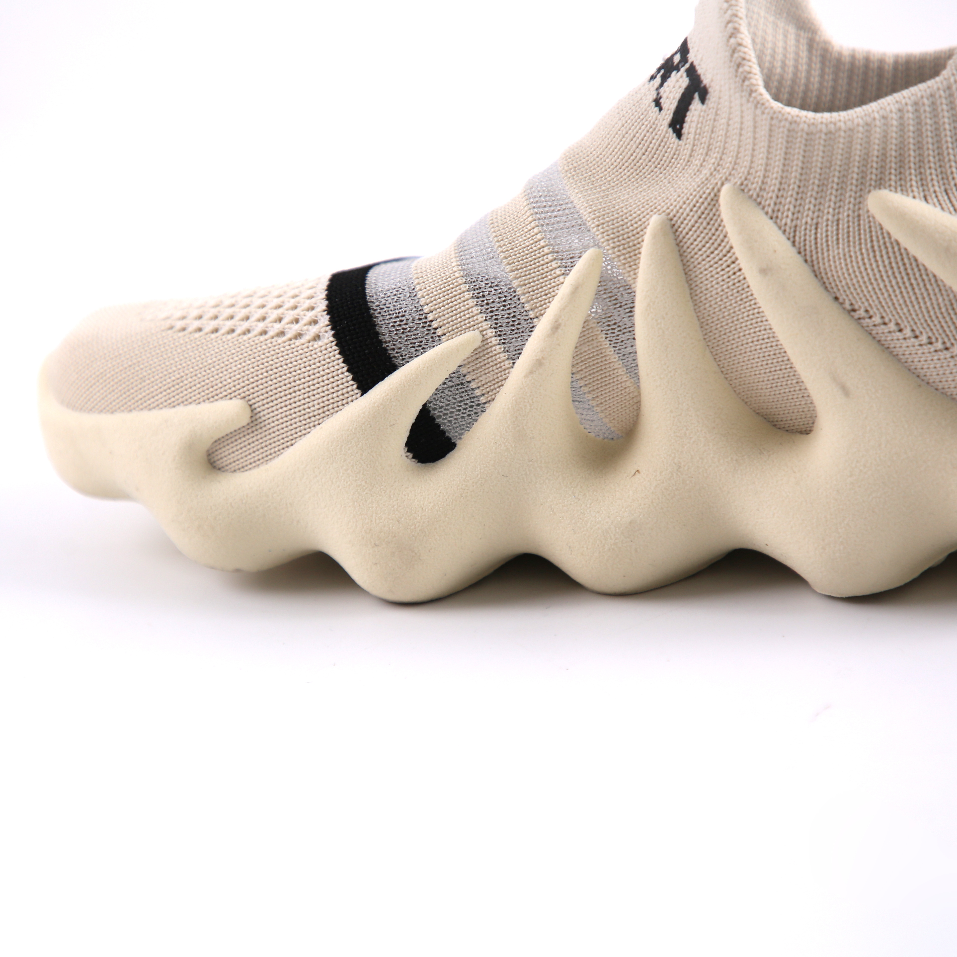 2022 new foreign trade indoor fitness shoes, training sports shoes, women's rope skipping thick-soled treadmill shoes, yoga soft-soled lightweight shock-absorbing shoes, flat bottom details Picture