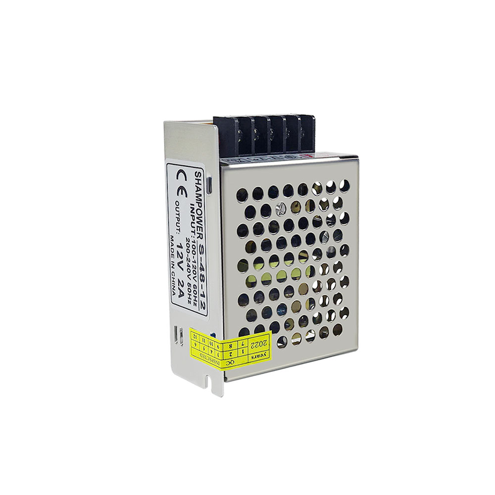 LED开关电源适配器/开关电源/安防监控白底实物图