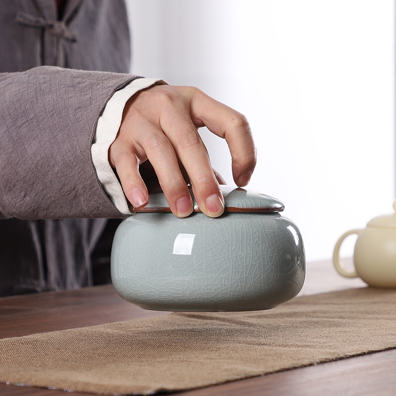 Kun Kun Ceramic Ge Kiln Tea Cans, 2 large ceramic storage cans, moisture-proof sealed cans, flower tea, Pu 'er tea, black tea, Ceramic Chinese tea cans, a pair of high-end packaging gift boxes 058 Specification image