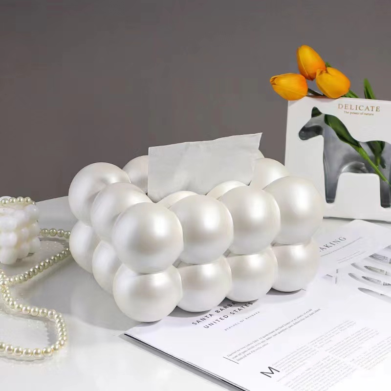 The new Nordic InS-style light luxury high-end ball-shaped tissue box is a popular home decoration item Application Scenario