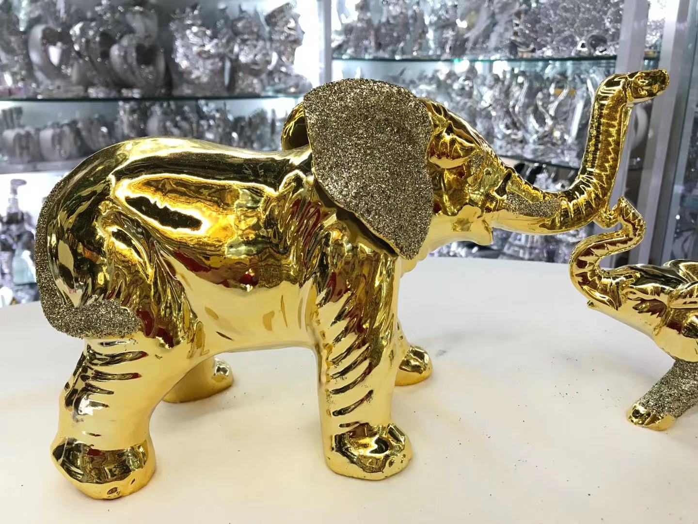 Mother and son elephants living room ornaments Item Picture