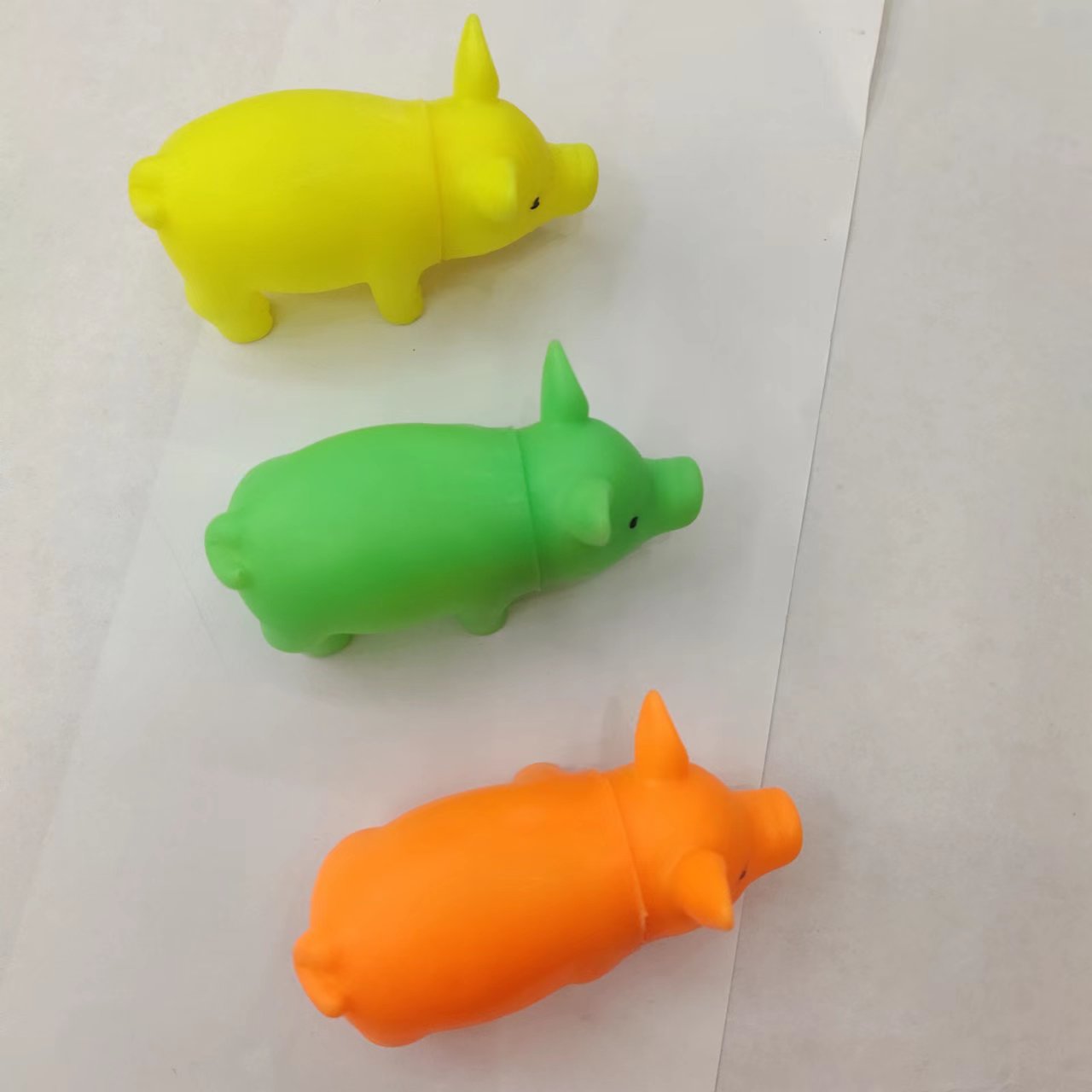 搪胶/玩具白底实物图