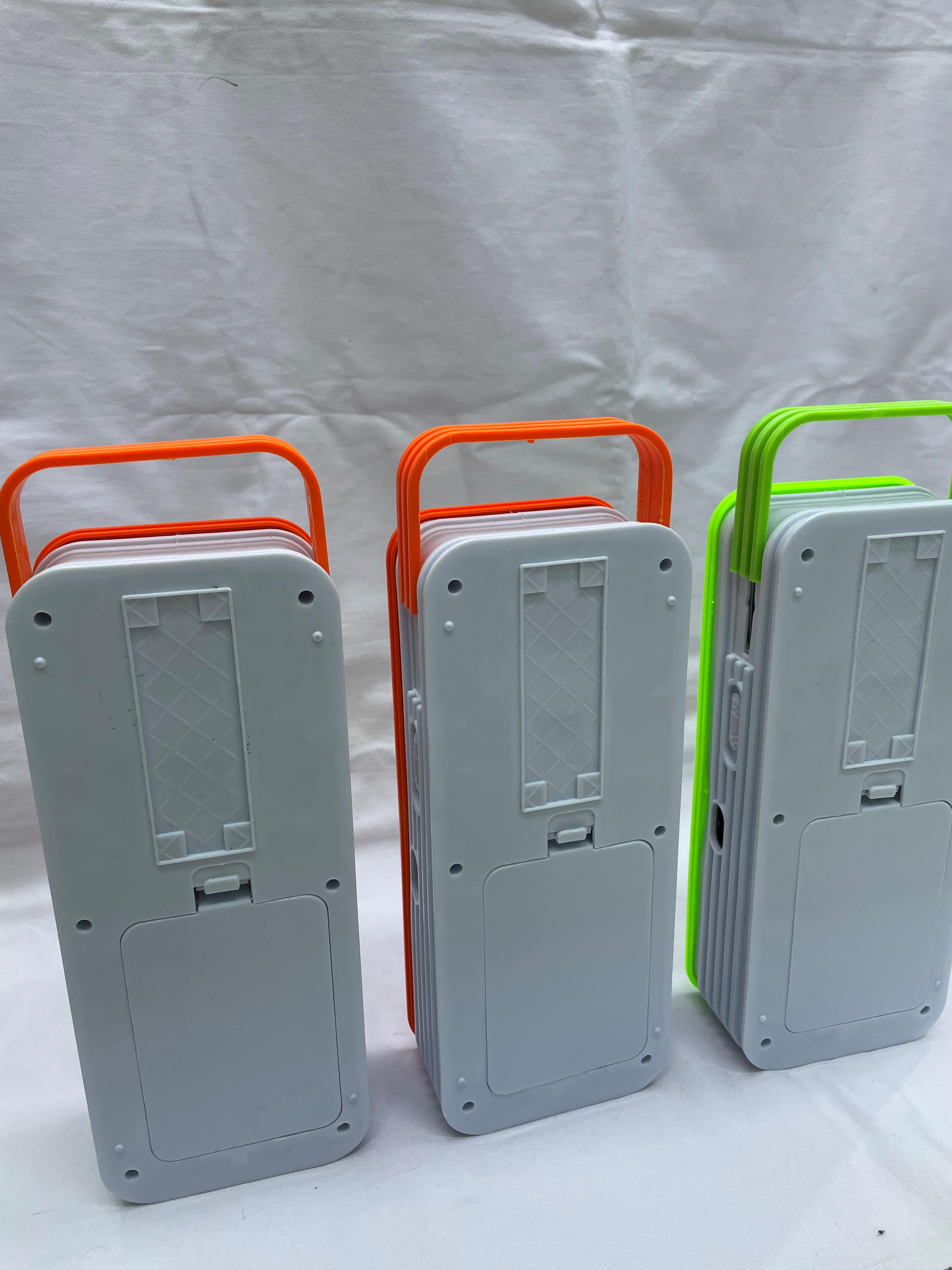 手提应急灯细节图