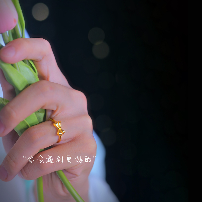 Douyin is highly recommending a fresh, sweet and high-end bow women's ring. It's a fashionable and cute bow loose-mouth ring for students and a novel accessory Specification image