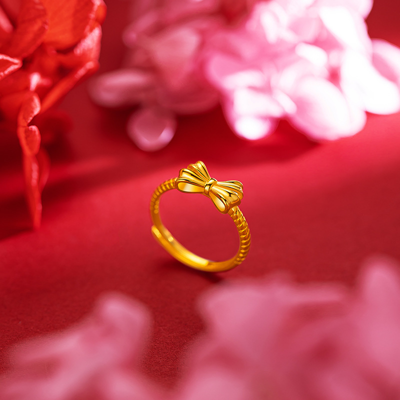 Douyin is highly recommending a fresh, sweet and high-end bow women's ring. It's a fashionable and cute bow loose-mouth ring for students and a novel accessory details Picture