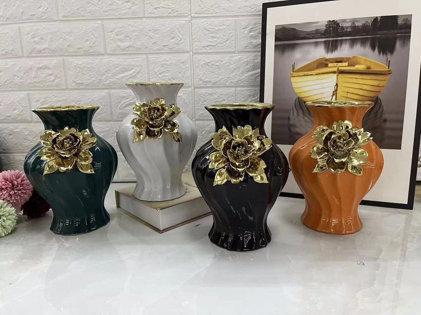 Hand-molded flower vases with colored glaze details Picture