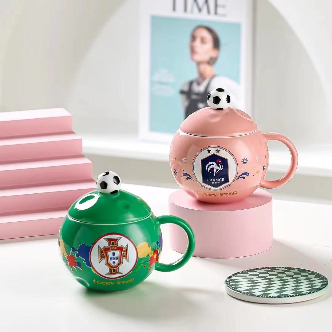 ins Creative high appearance level football cup, Internet celebrity mug, covered spoon breakfast cup, round ceramic cup, LOGO production, Zhuoqia 006 Specification image