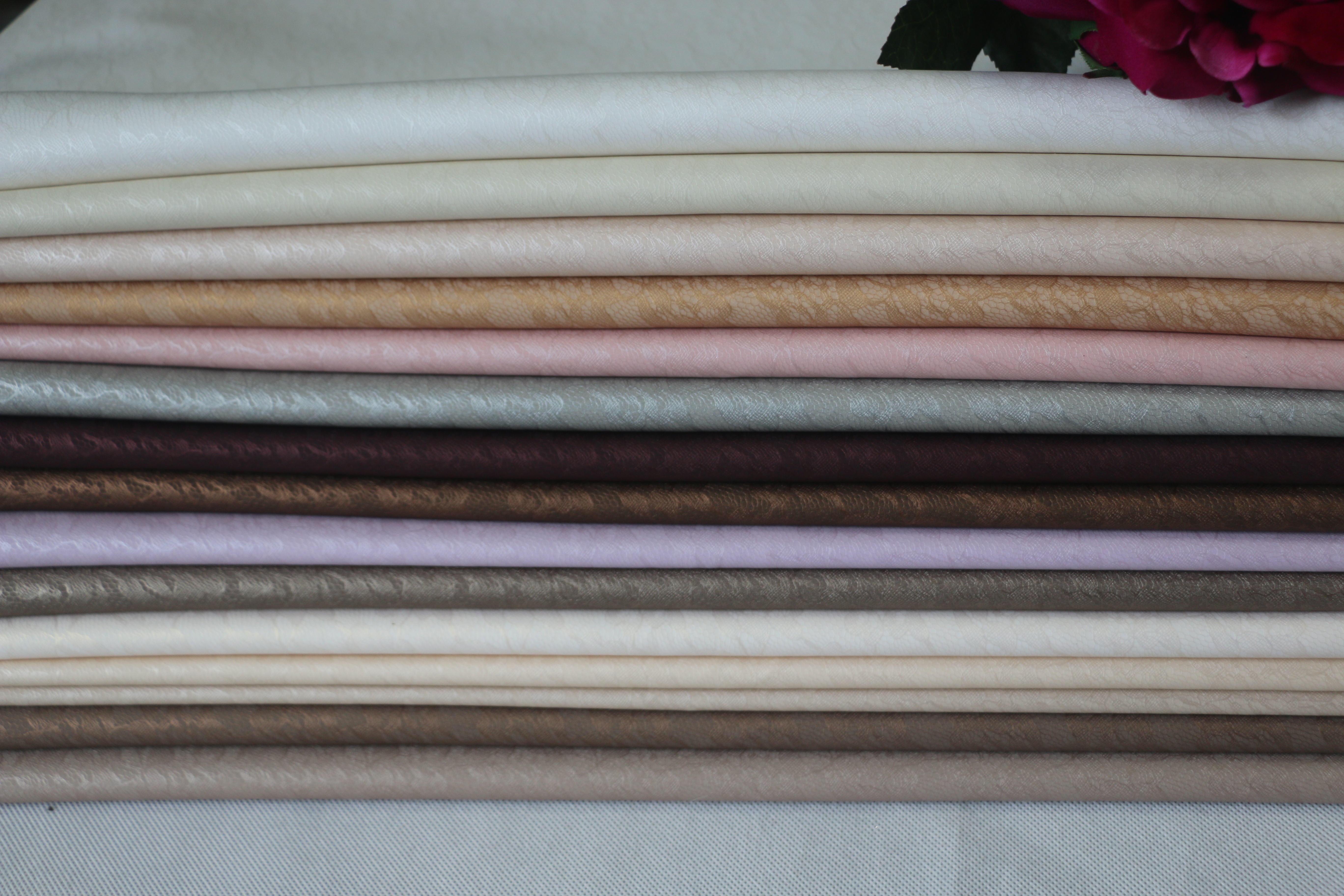 Yikelong Environmental Protection Decorative Leather Hotel soft Packaging Material Factory wholesale artificial leather, lace, butterfly leather in stock