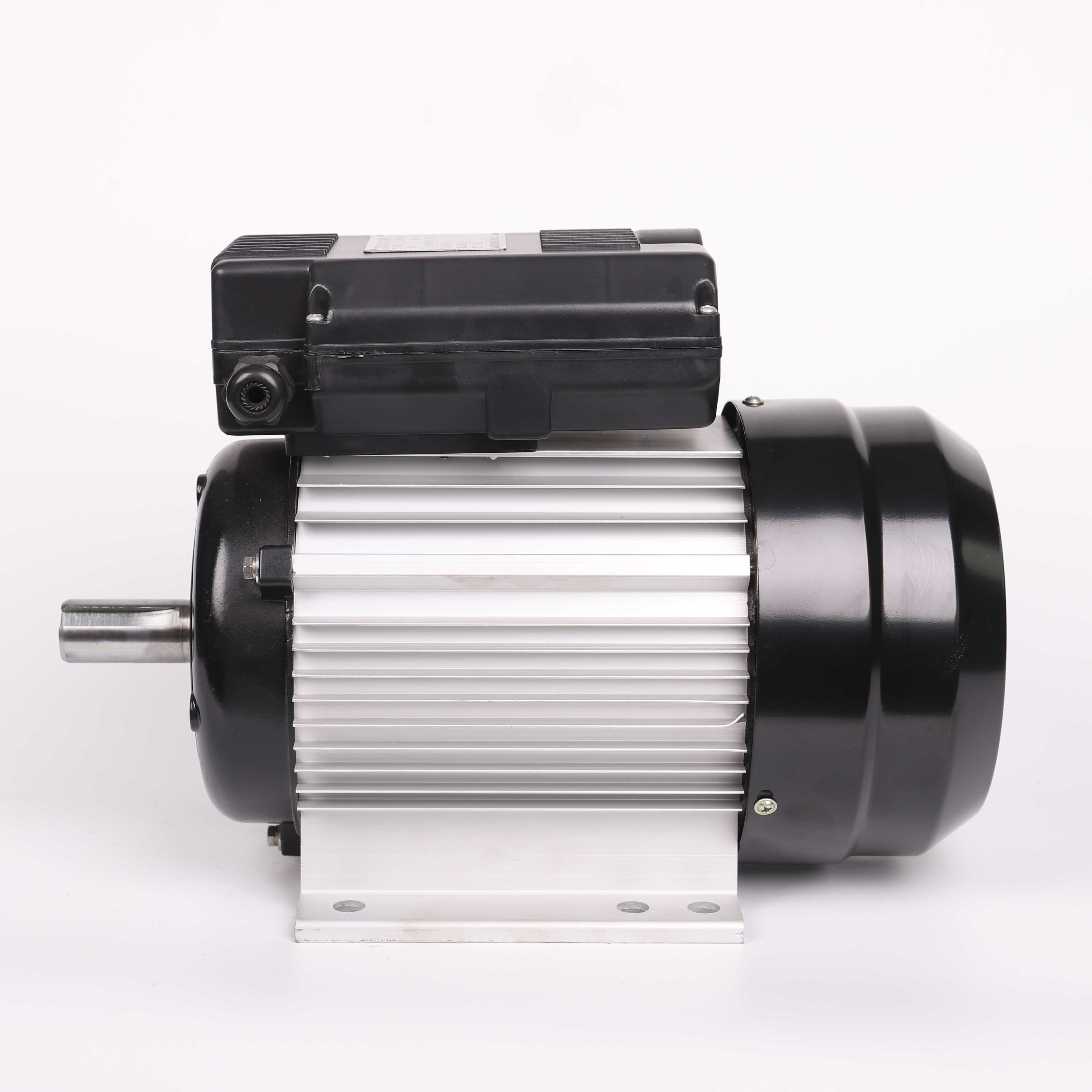 YL90L-4P-1.5KW铝壳拉伸铜线单相电机