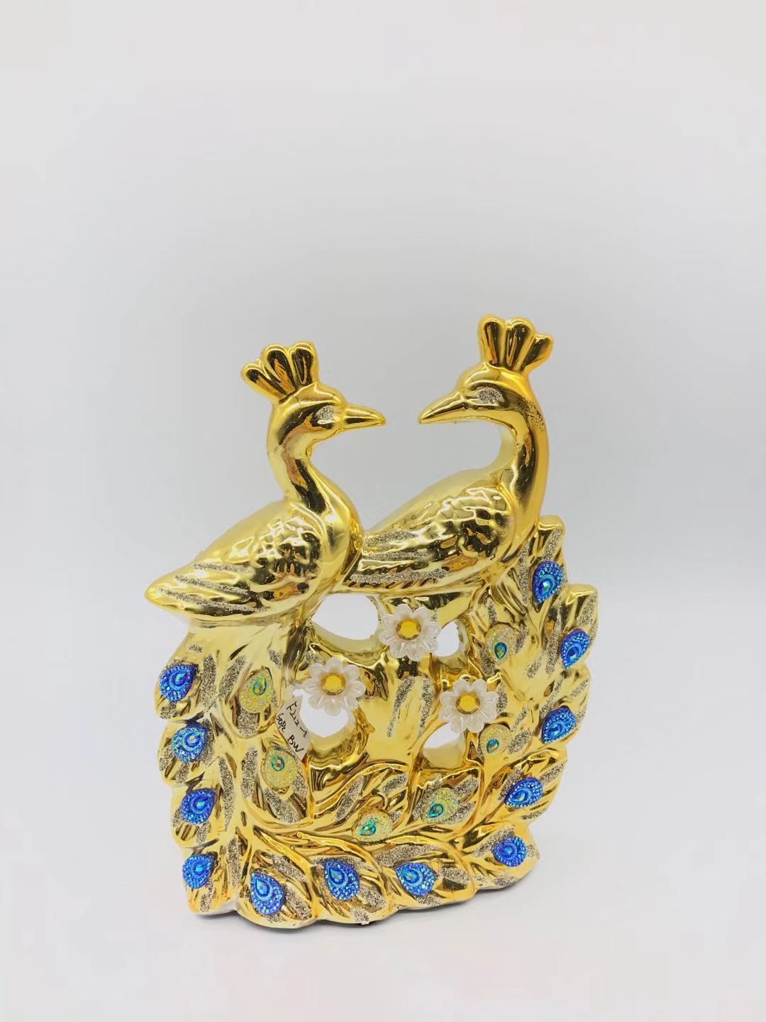 Peacock Spreading its tail ceramic decoration for the living room