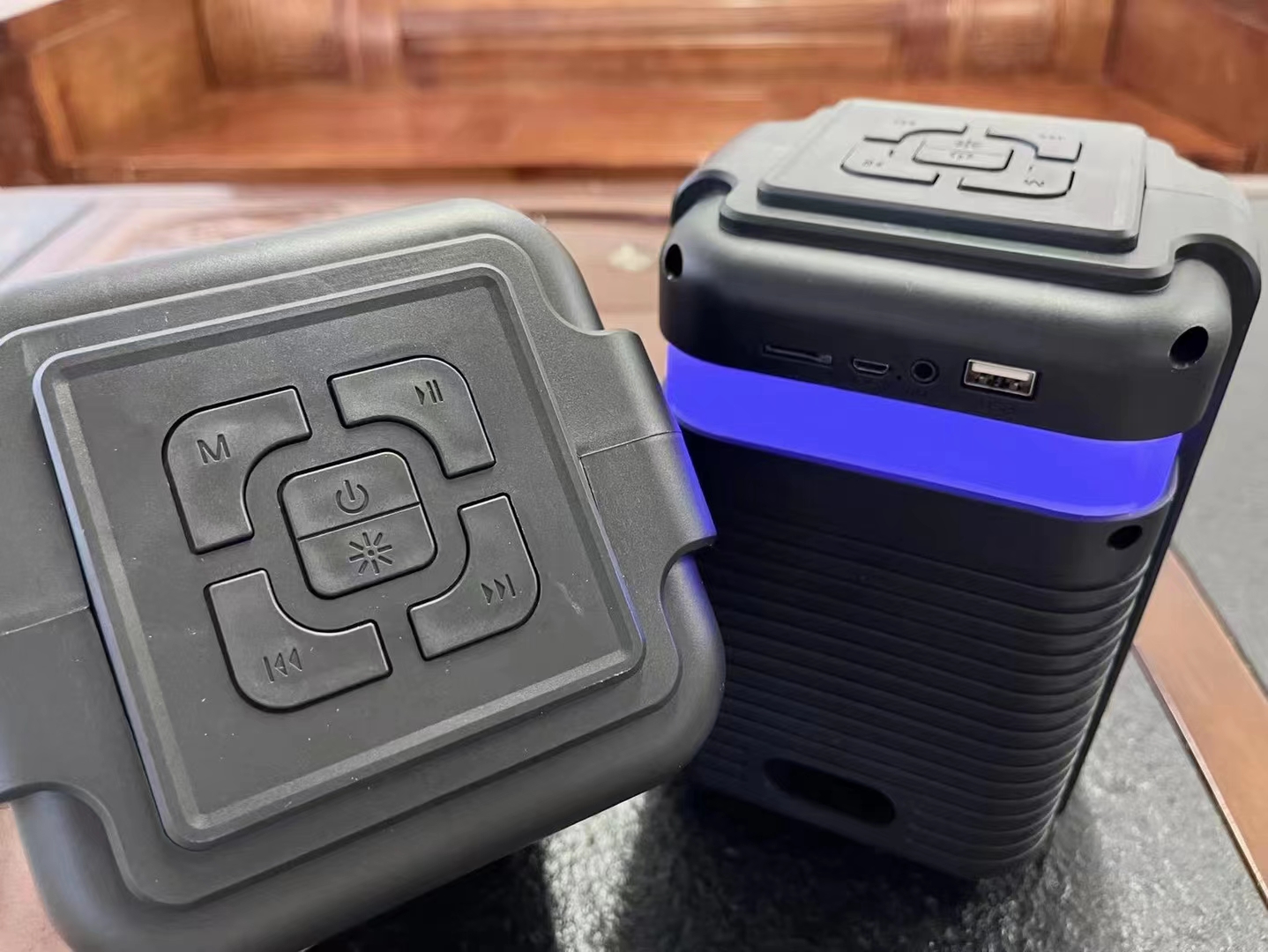 蓝牙音箱实物图