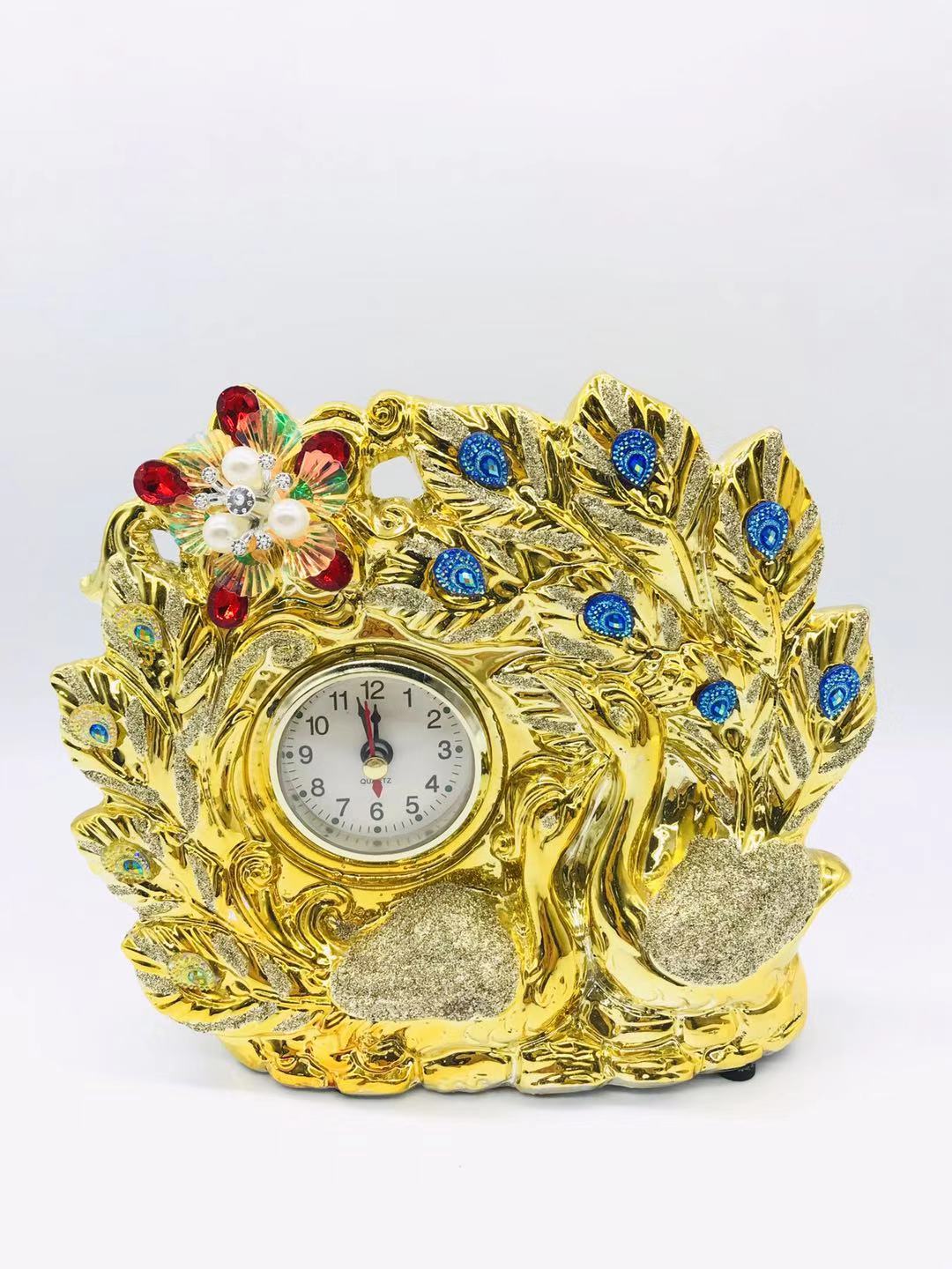 Peacock Spreading its tail ceramic decoration for the living room details Picture