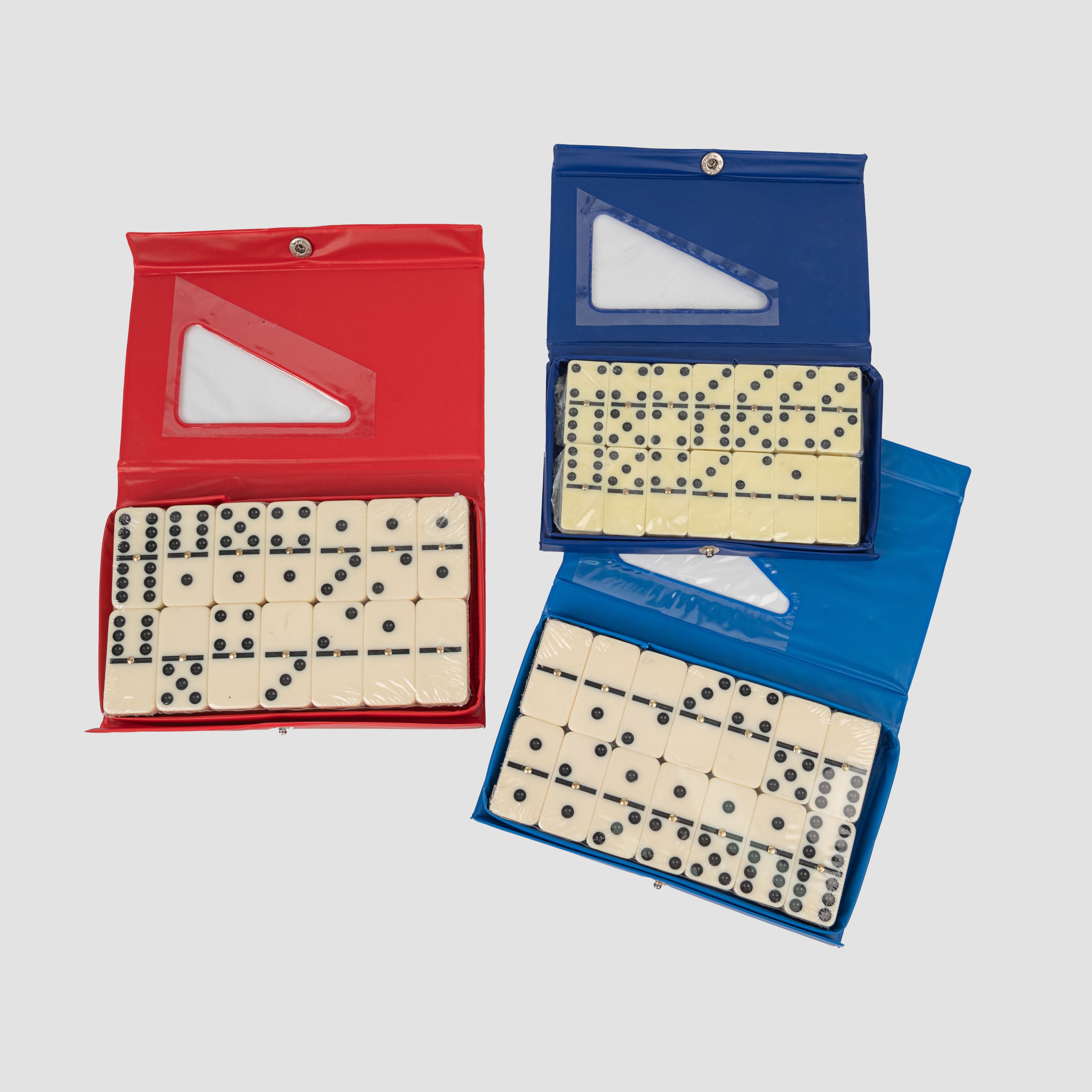 Domino 4006, a yellow Domino PVC box, made of melamine material, is a puzzle board game for leisure and entertainment. Direct sales from the manufacturer Specification image