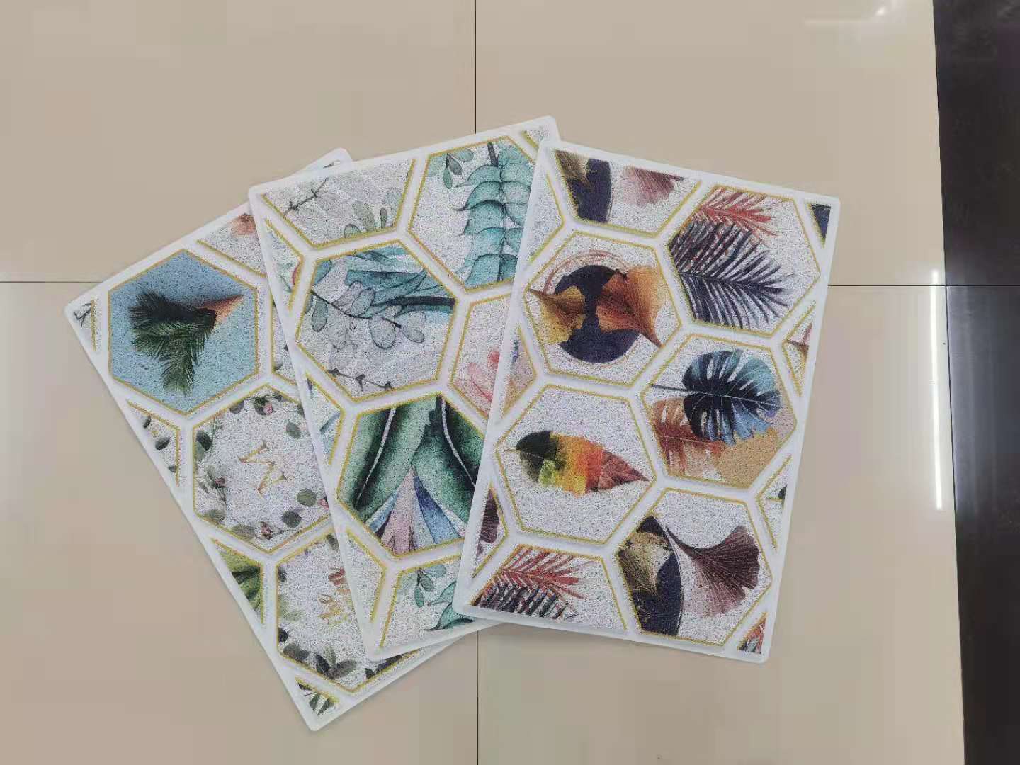 New 3D high-definition spray Indy mat, three-dimensional stone mat, three-dimensional simulation leaf anti-slip mat, foot mat, silk circle door mat, massage mat, silk circle digital spray Indy mat, carpet size: 40*60cm