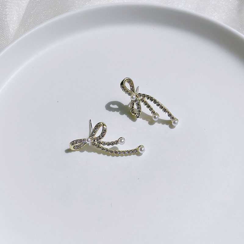 小巧/蝴蝶结/银针白底实物图