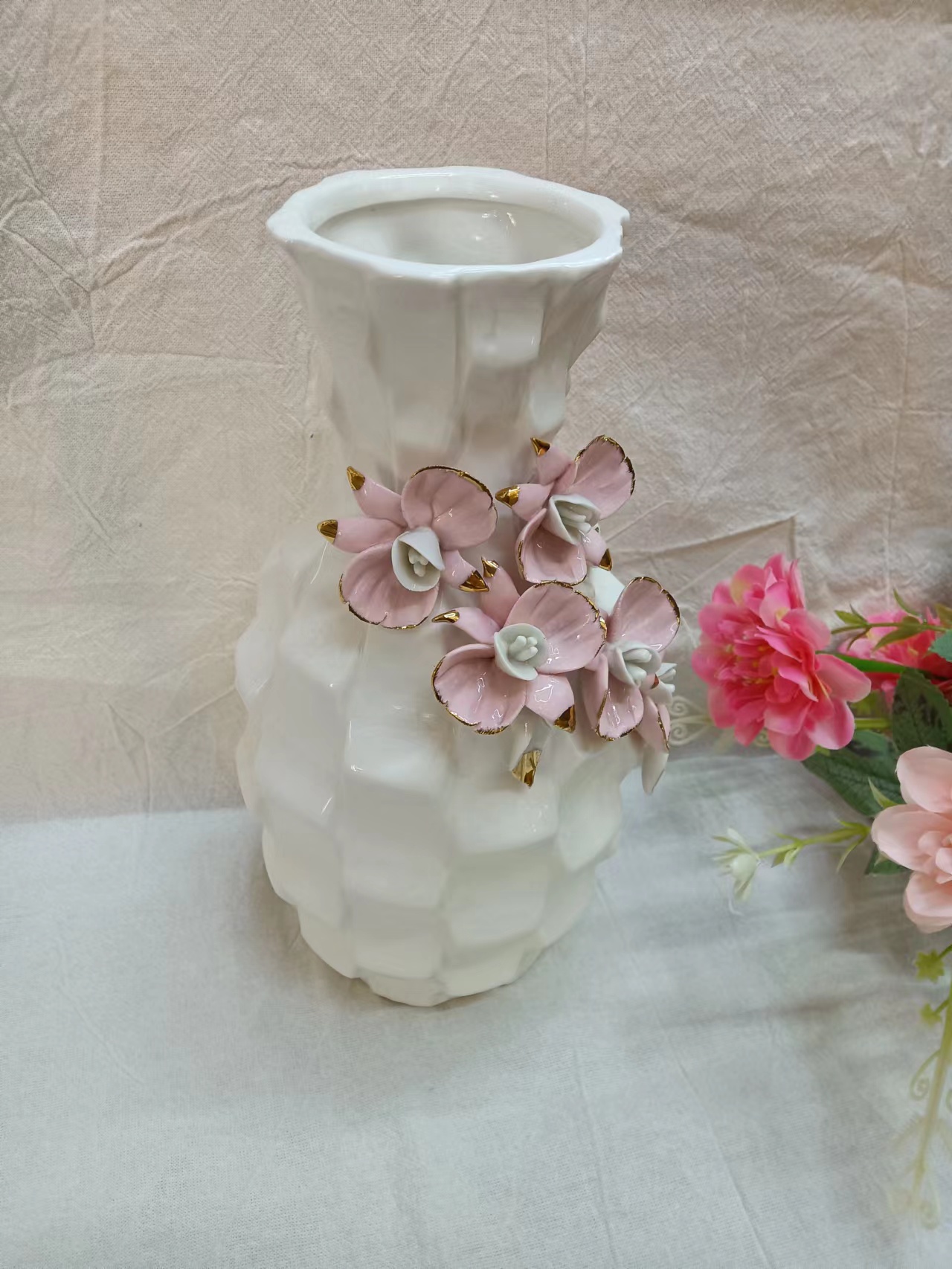 陶瓷工艺品实物图