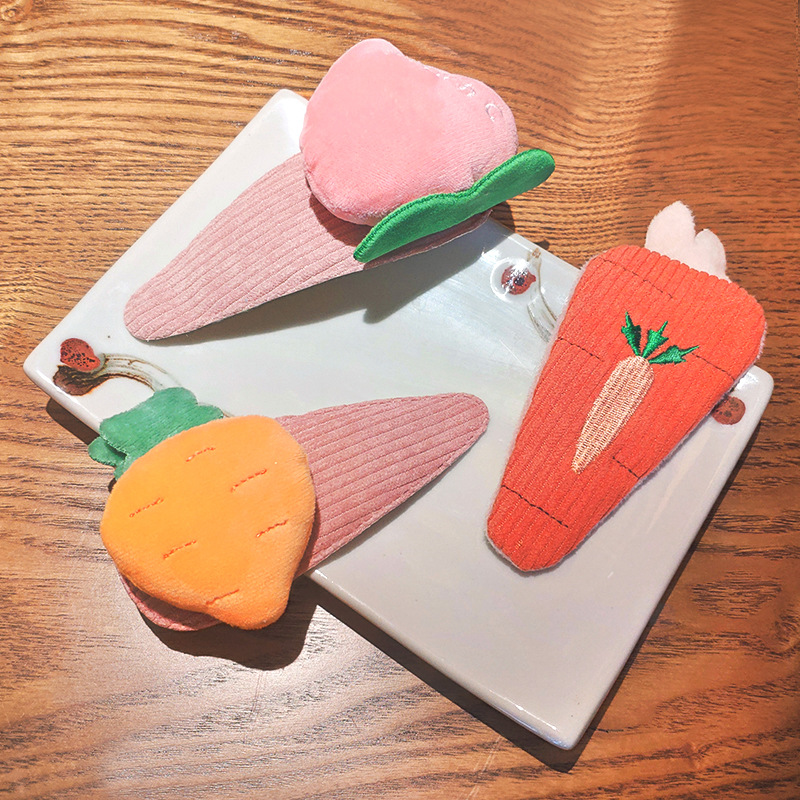 Large facial cleansing hair clips, makeup hair clips, popular fruit bangs, seaside clips, bb clips, cute cartoon clips, headwear and hair accessories Application Scenario