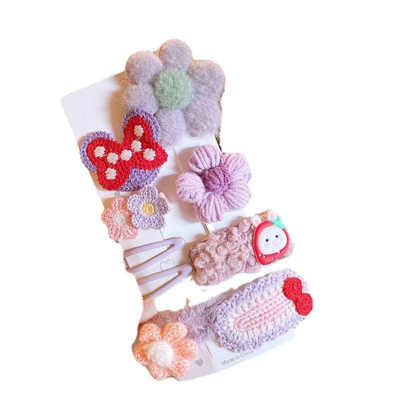 Fashionable and cute plush children's hair clips, baby hair clips, cute furry Korean princess bangs side hair clips