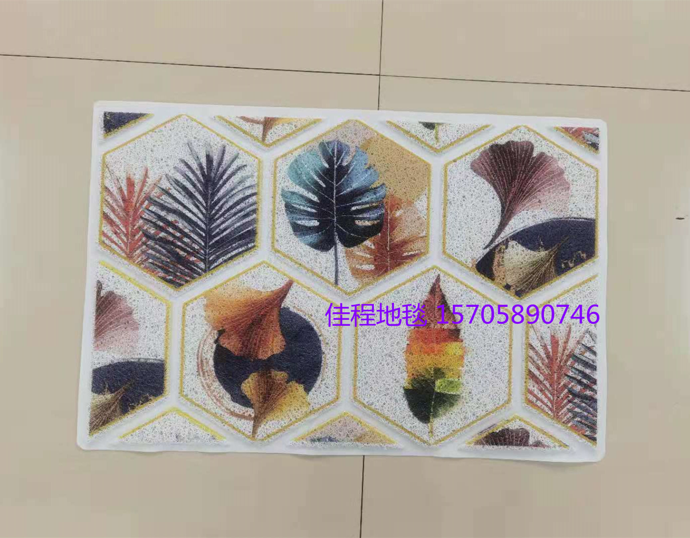 New 3D high-definition spray Indy mat, three-dimensional stone mat, three-dimensional simulation leaf anti-slip mat, foot mat, silk circle door mat, massage mat, silk circle digital spray Indy mat, carpet size: 40*60cm Item Picture
