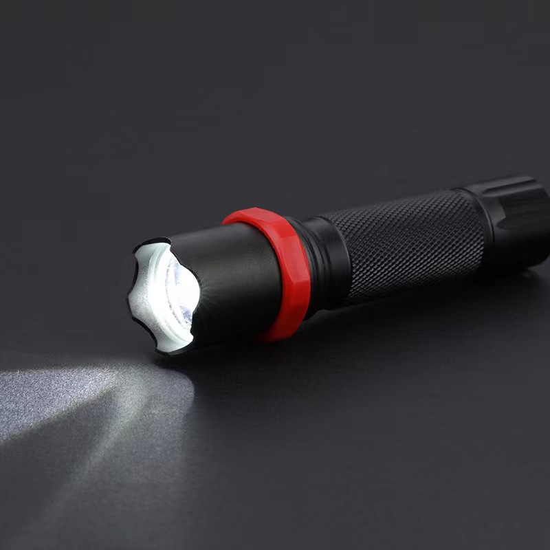 High-intensity LED flashlight, waterproof, long-range, multi-functional, portable, retractable, outdoor lighting, high-brightness flashlight Application Scenario