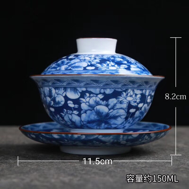 Kunkun Ceramic Large Blue and White Covered Bowl, Retro blue and white covered bowl, Ceramic three-sided tea bowl, thickened tea set, heat-resistant tea brewing vessel 015 Item Picture