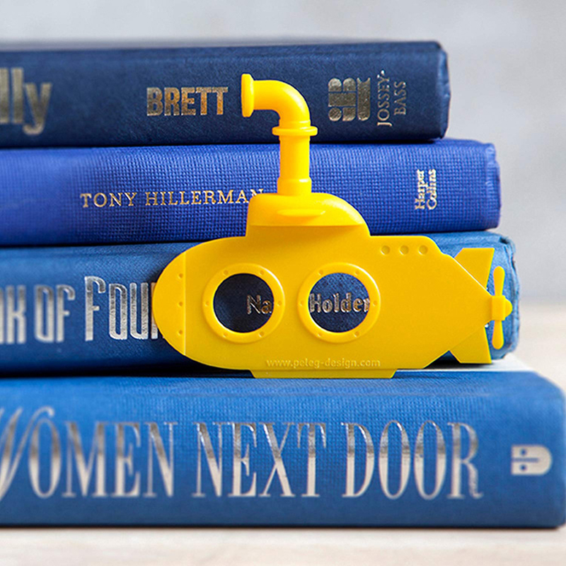 Creative submarine bookmarks, cute 3D page clips, submarine page divider, fun reading book labels, stationery Application Scenario