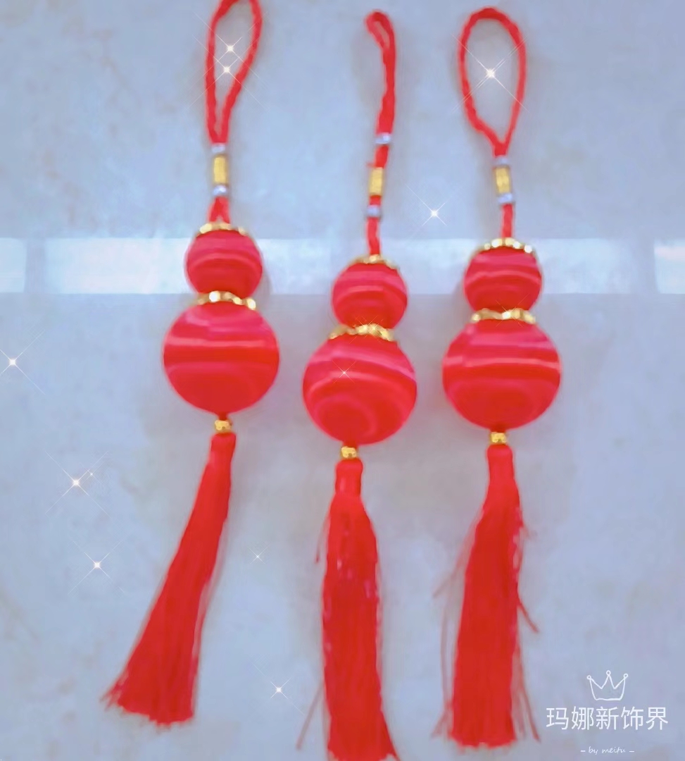 Chinese knot tassels, red lanterns, Chinese-style pendants for the Peace Festival details Picture