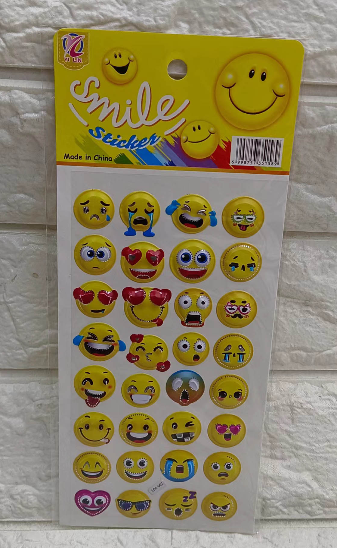 LDA smiley Face gold-embossed bubble stickers Item Picture